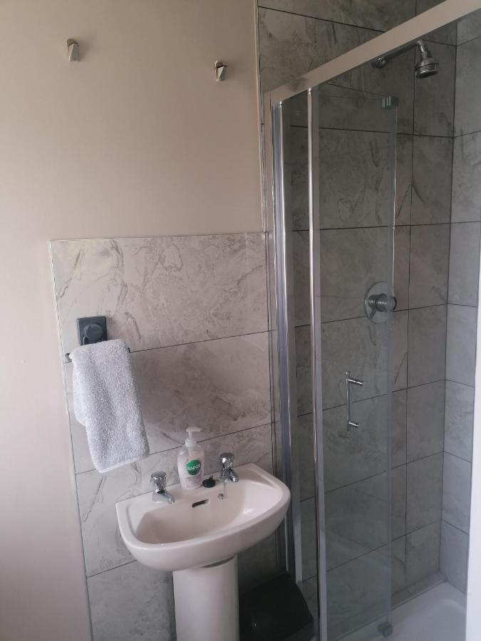 Hotel Dún Eoin Carrigaline Habitación foto