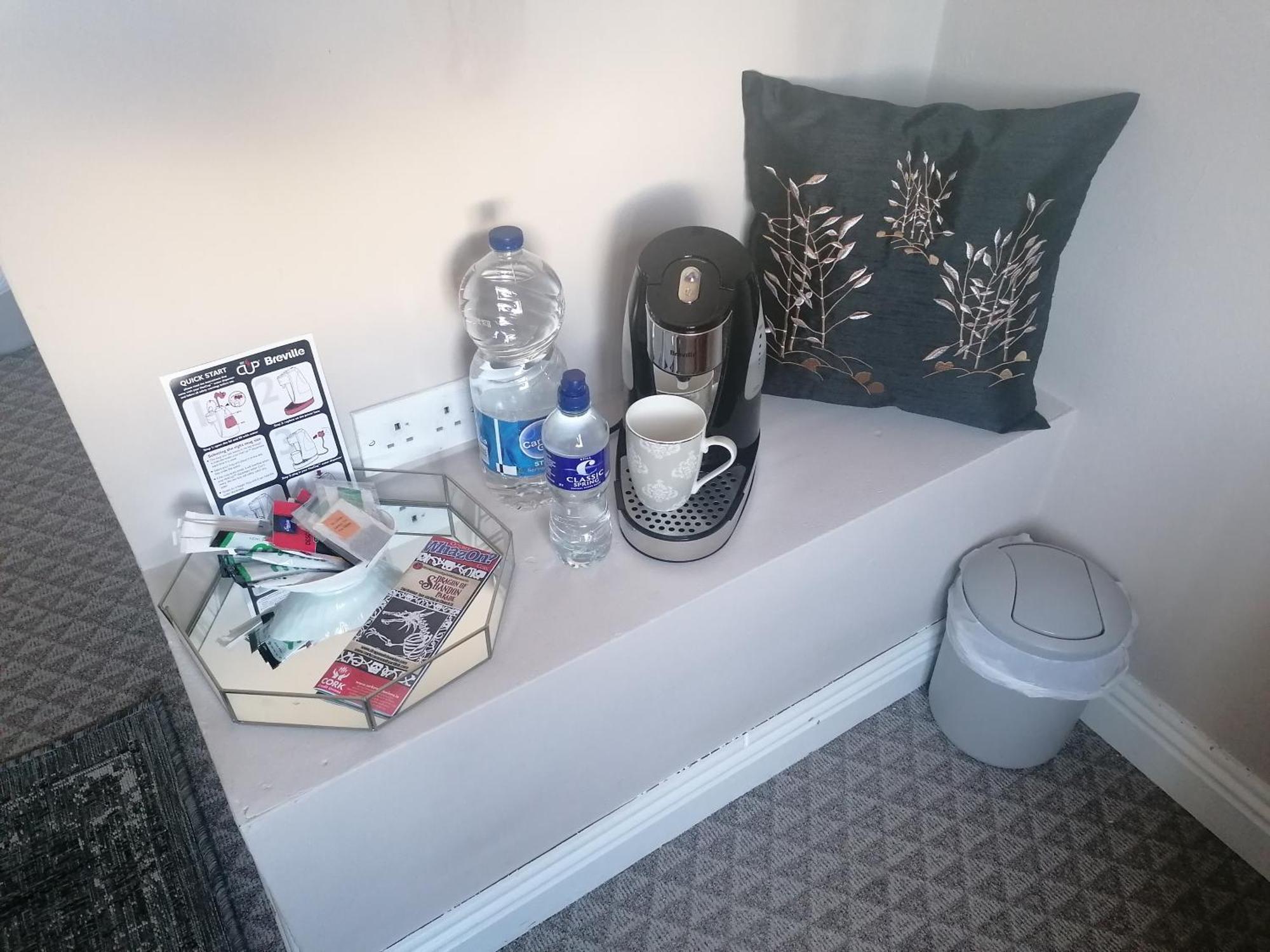 Hotel Dún Eoin Carrigaline Habitación foto